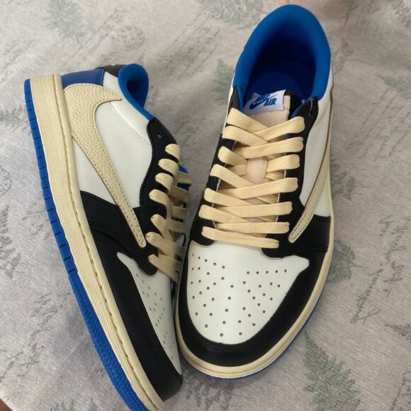 Boys Fragment Design x Travis Scott x Air Jordan 1 Retro Low - Picture 7 of 8